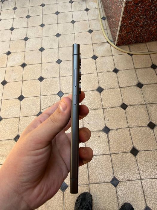 Телефон Samsung Galaxy S24 ultra