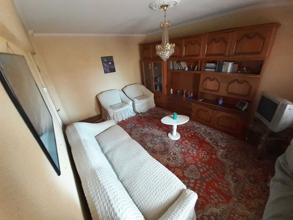 Apartament 4 camere, conf 1 dec. etj 3/4 plus boxa la subsol