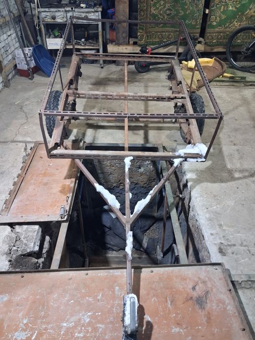 Продам прицеп на авто