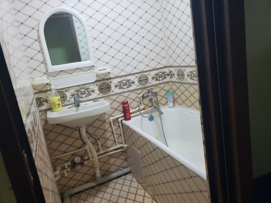 5-мкр.,Орбита томонда жойлашган 2 хонали квартира ижарага берилади