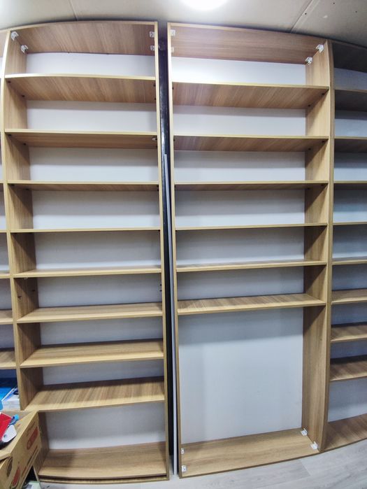 Vitrena polka sotiladi, holati yangidek 2 oy oldin yasatganmiz