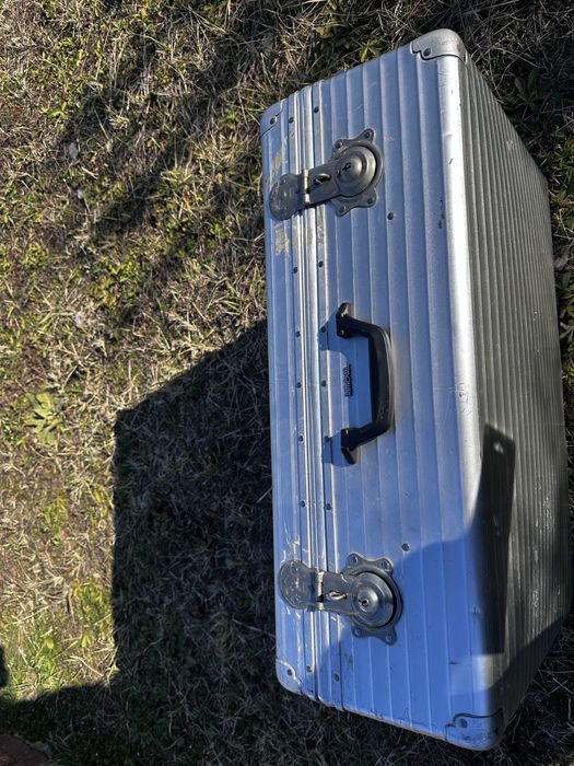 troler metalic aluminiu rimowa anii 30 cu 2 chei