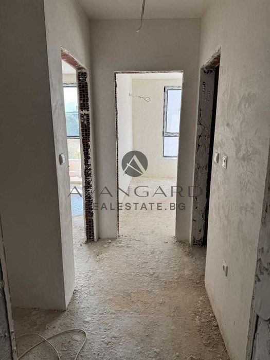 Продава се Двустаен апартамент в Пловдив, Остромила - 60 кв.м за 919 €/кв.м - Снимка #4