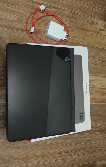 Продаю Планшет OnePlus Pad 4 с гарантией