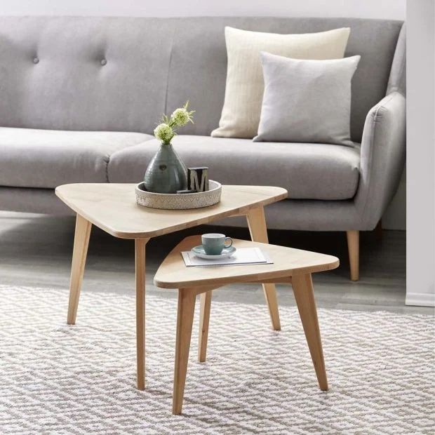 Сет 2 помощни масички от бук масив