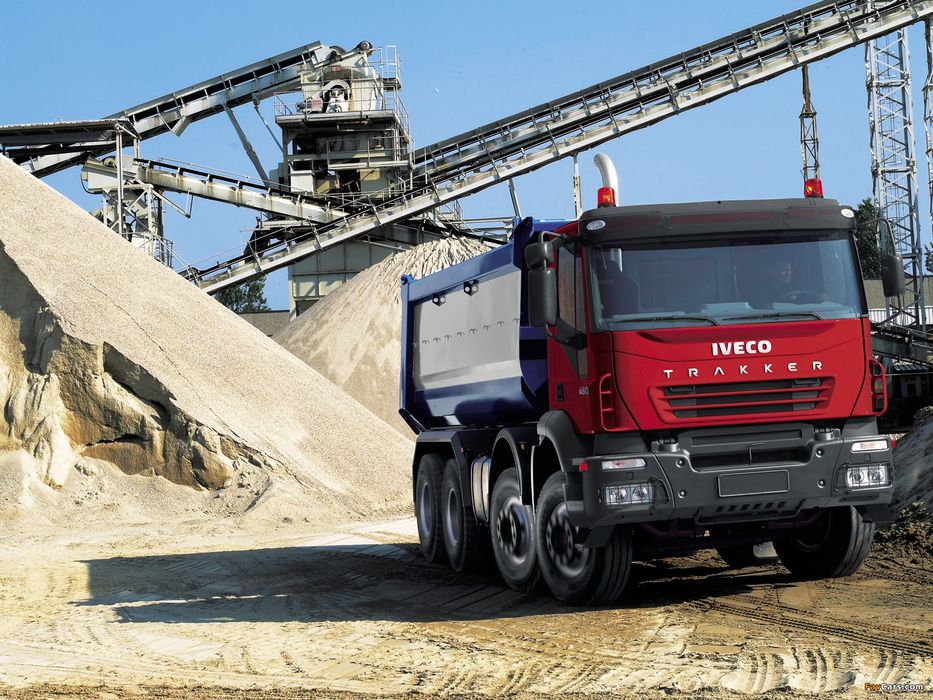 Transport nisip,pamant vegetal,moloz,piatră de cariera