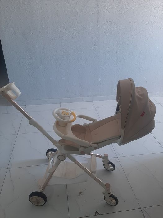 Продаю коляску  велик детскую