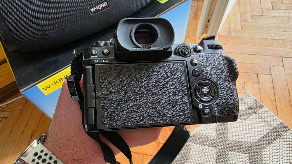 Фотоапарат Fujifilm X-H2-гаранция до 20.1.2027 с обектив Tamron 18-300