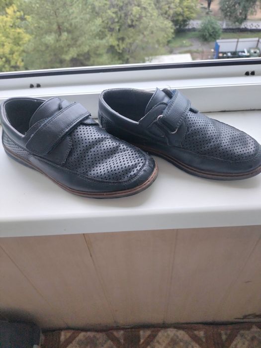 Продам туфли для мальчика