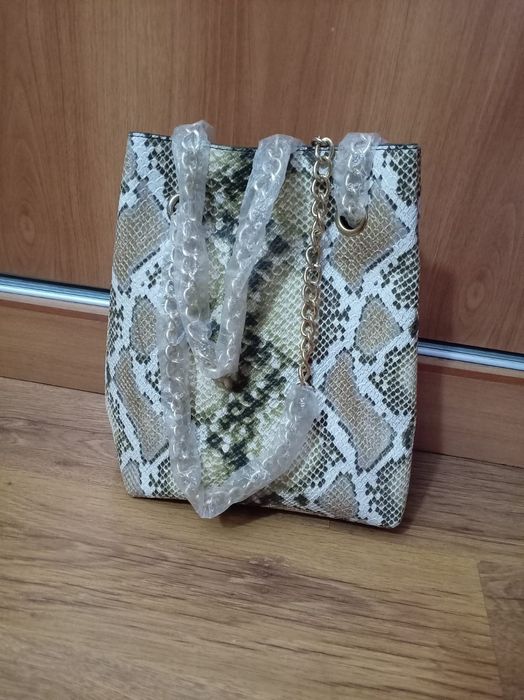 Продам сумку женскую