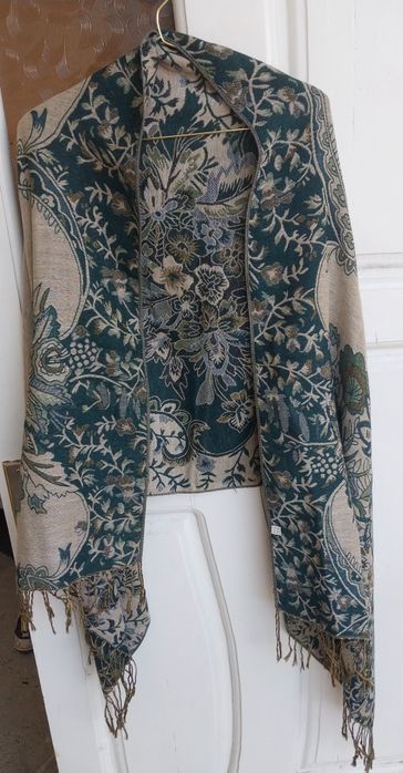 Yangi qishgi va yozgi sharflar