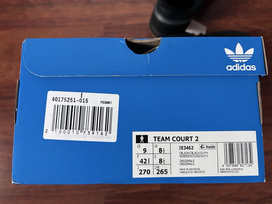 Adidas Team Court 2 - marimea 42 2/3 - noi cu eticheta