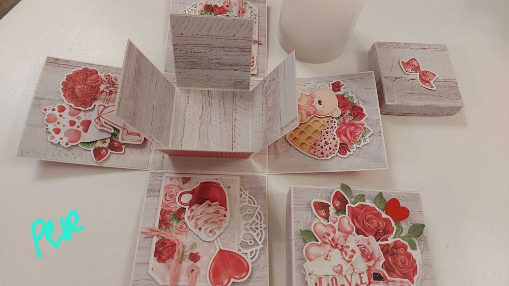 Ръчна експлодираща кутия за Свети Валентин и за влюбени