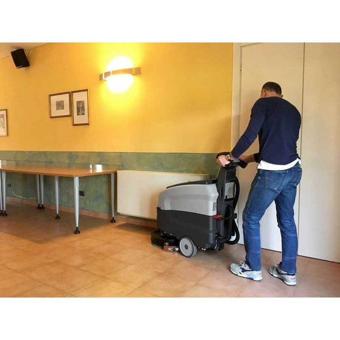 Dynamic 45 E Lavor Italia ,  masina de spalat pardoseli 1600 mp/h