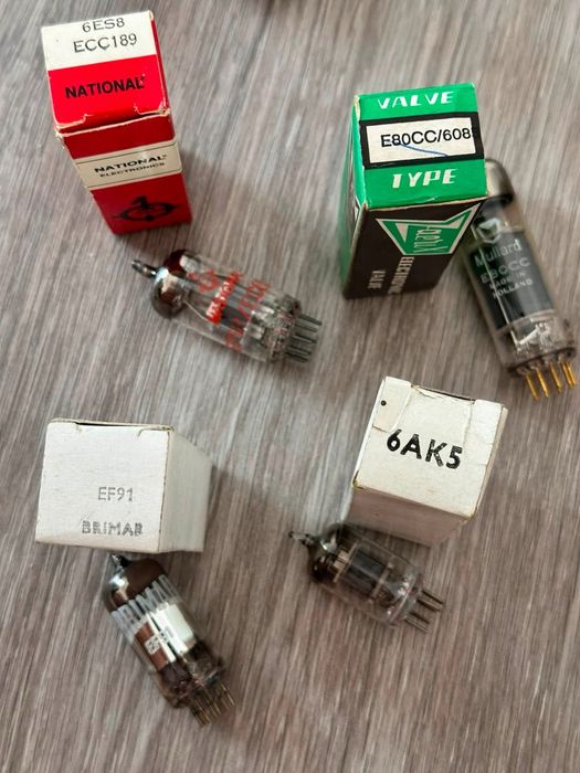 Lot tuburi/ lampi  electronice vechi