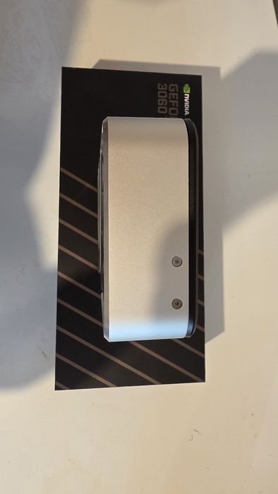 placa video Nvidia RTX 3060 TI founders edition