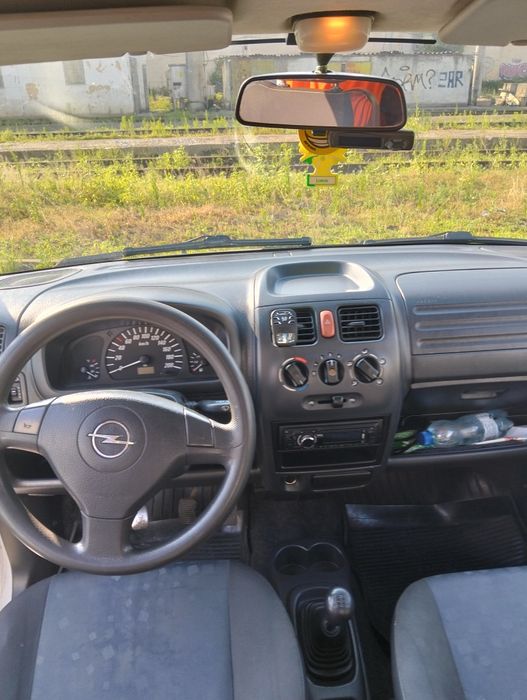 Vând Opel Agila 2005