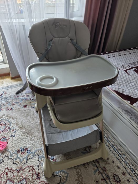 Стульчик детский для кормления
