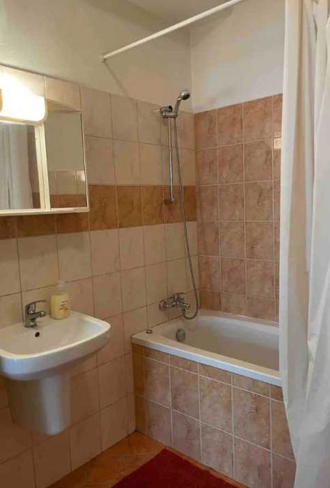 Дава се под наем Едностаен апартамент в Пловдив, Младежки Хълм - 39 кв.м за 153 € - Снимка #3