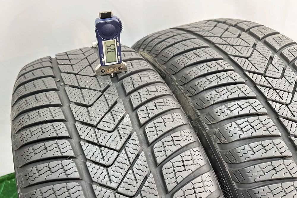 2бр 245/45r18 PIRELLI зимни