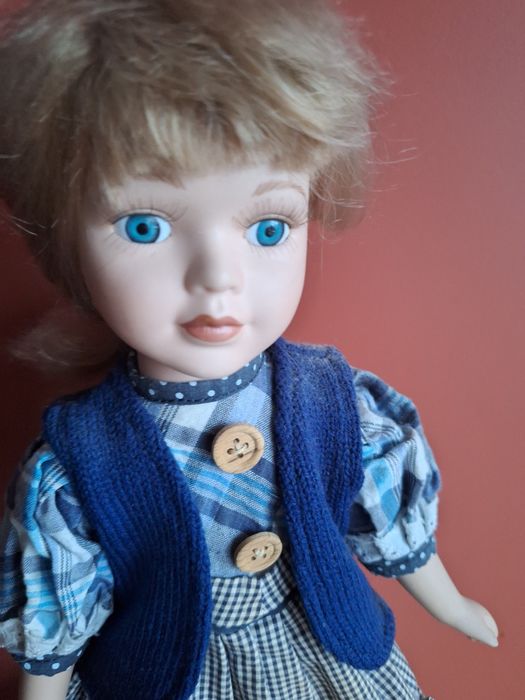 Порцеланова кукла