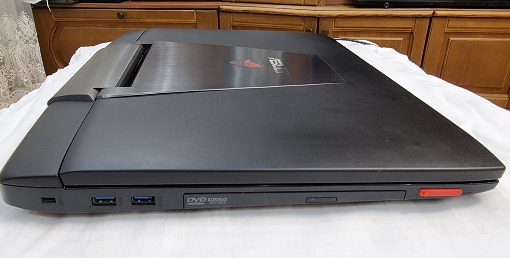 Asus ROG G751J игровой