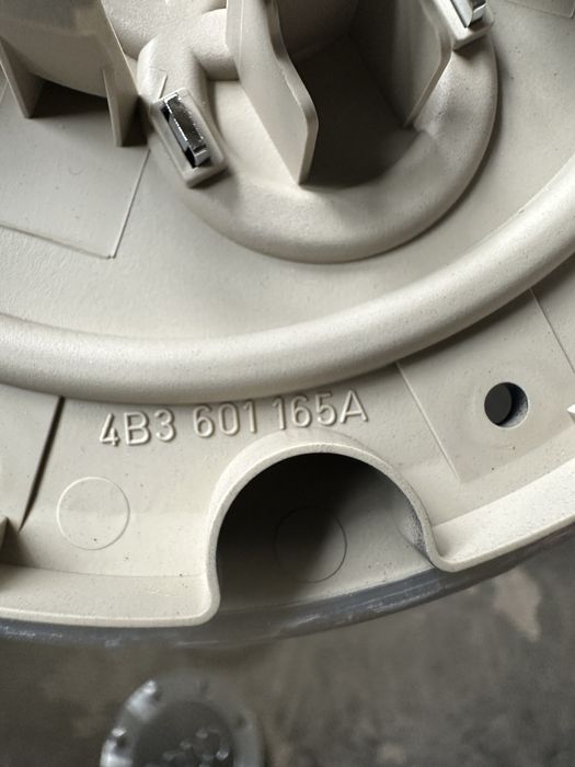 Капачки за джанти Audi A6 A8 4B3601165A