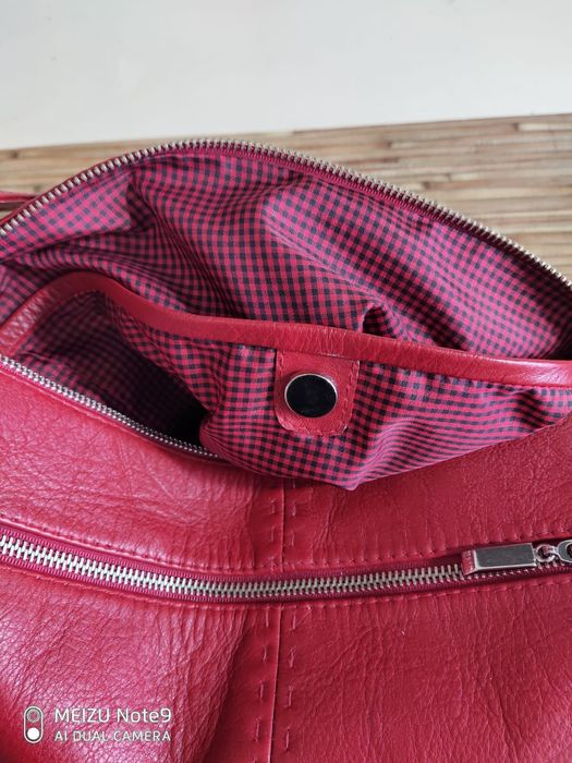 Продам кожаную сумку