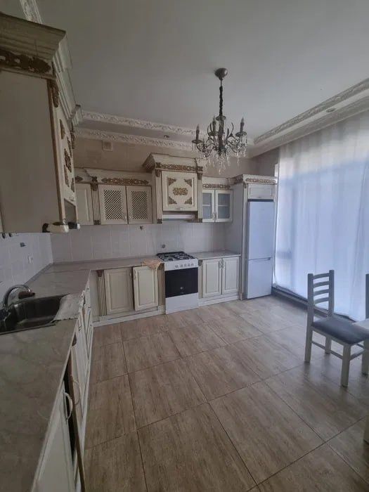 Срочно сдается дом 7 комнат,2сотки.Сергели..