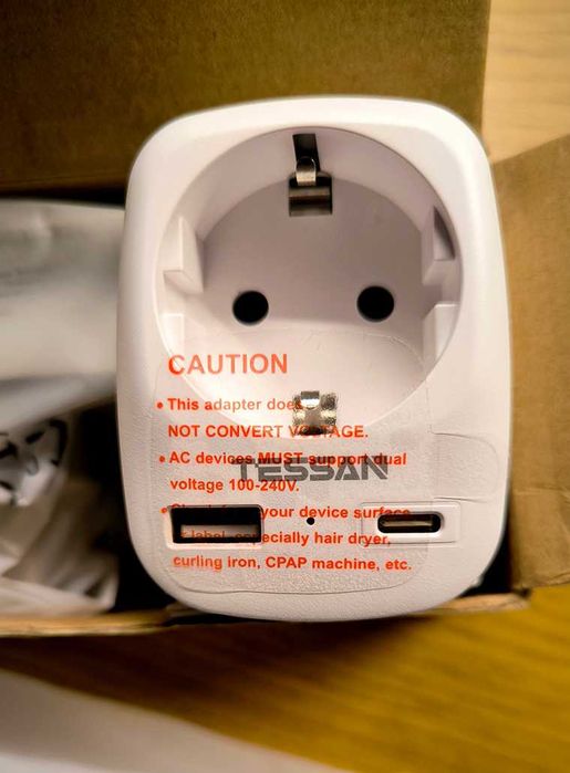 TESSAN 2 броя USA travel adapter с USB-C и USB-A - 3 in 1, нови