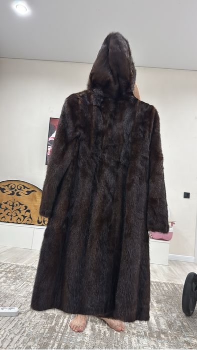Продам шубку 30000тг