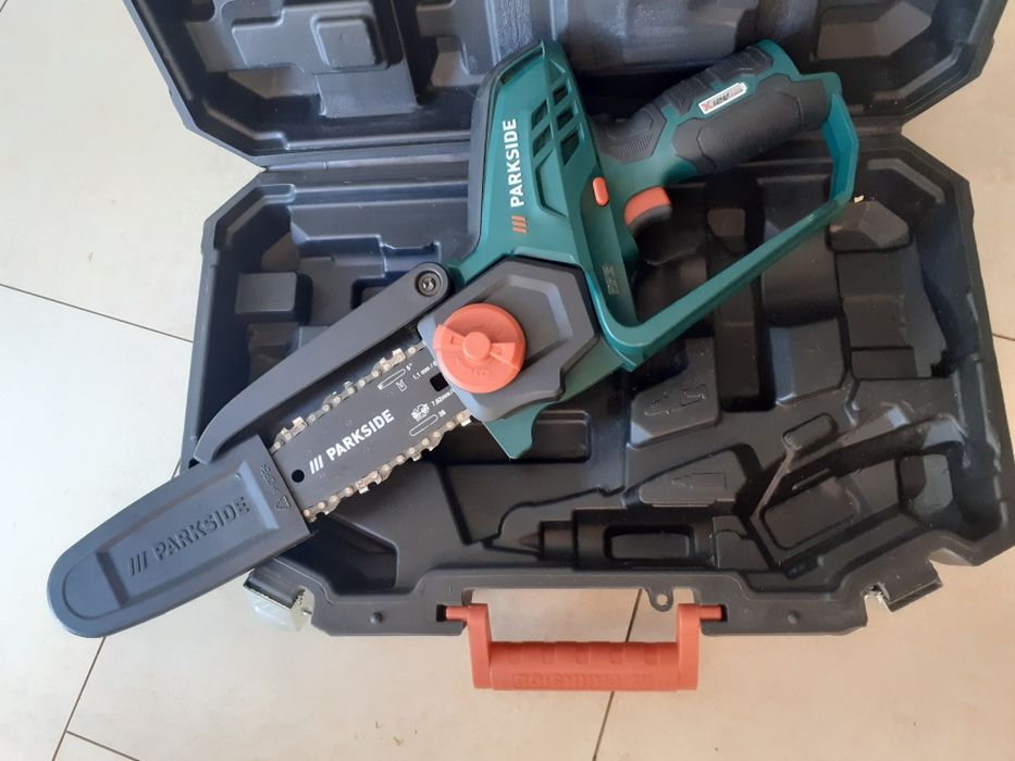 Акумулаторна мини резачка за дърва PARKSIDE X12V Team (5")