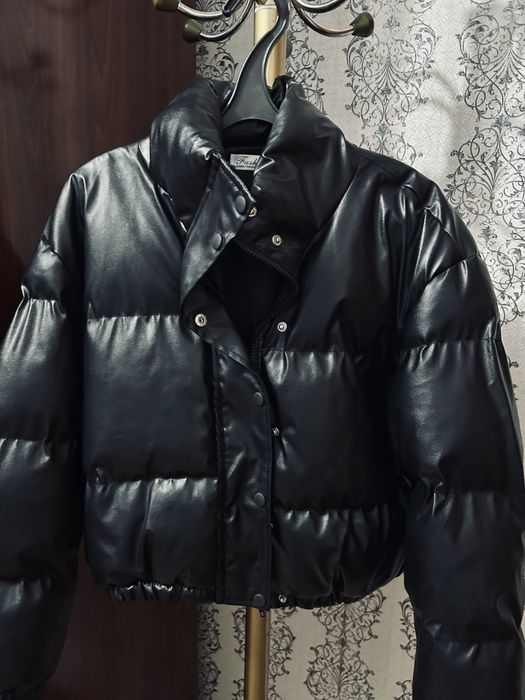 Кожанная куртка черная