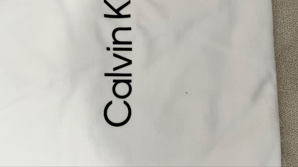 Футболка женская от Calvin Klein