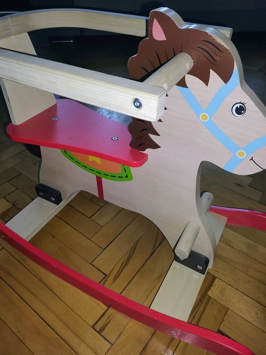 Детско конче люлка