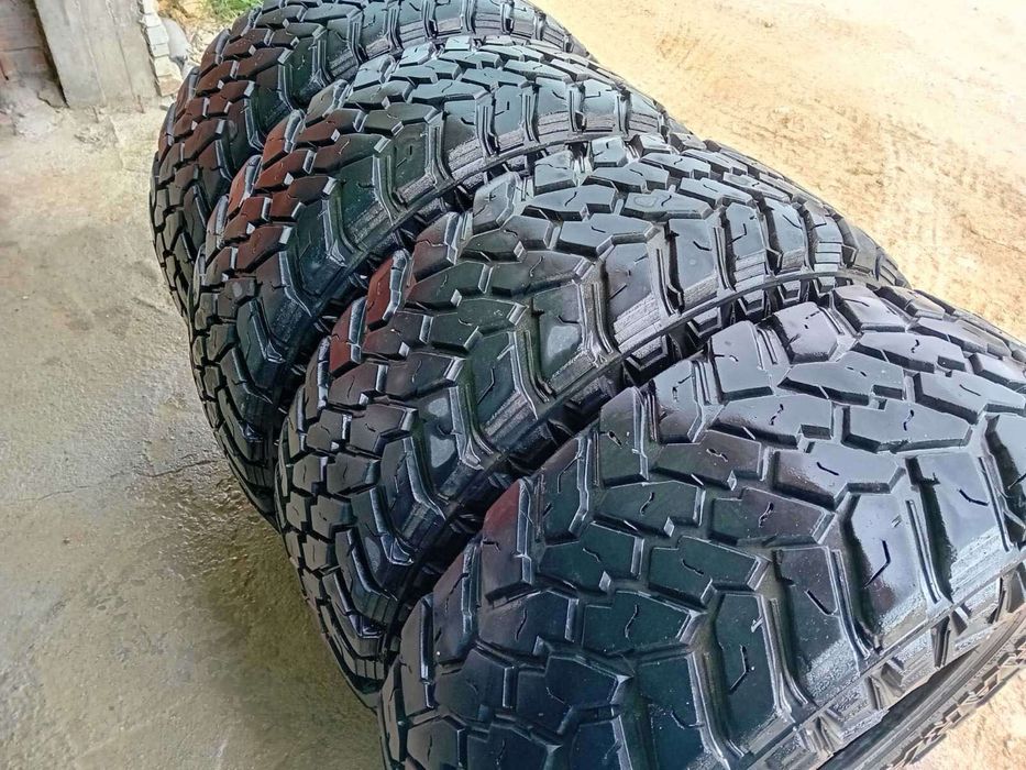 Джипови гуми 31x10.50 R15 – Отлично състояние