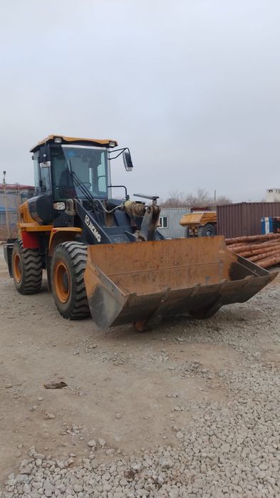 Услуги фронтального погрузчика