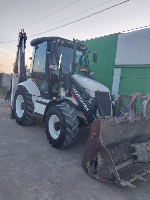 Услуги экскаватор погрузчик 3B1 петушок трактор