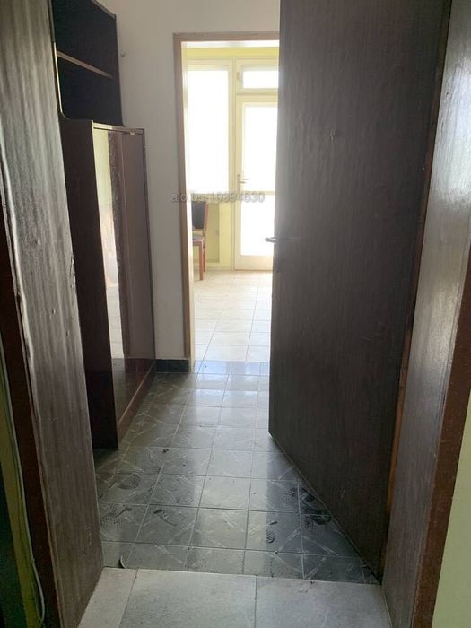 двустаен апартамент и гараж