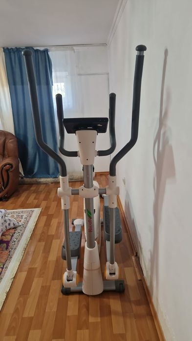 Продаётся эллиптический тренажер!