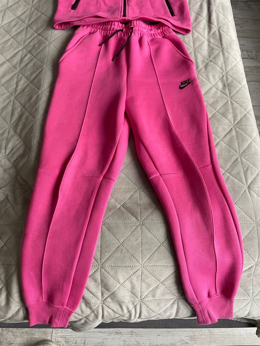 Дамски Nike tech fleece