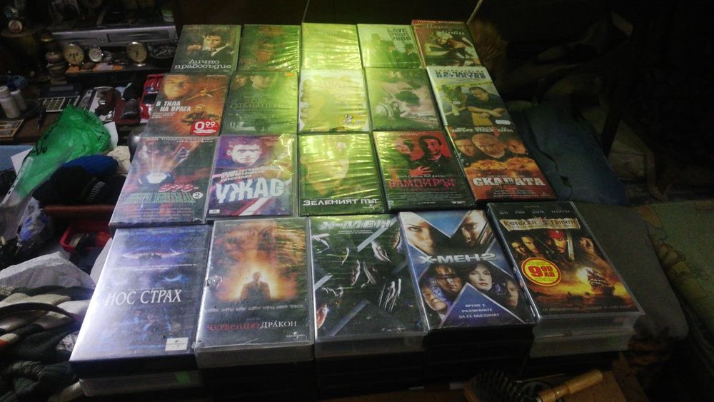 Продавам касети за. Видео