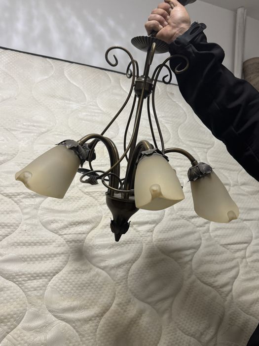 Продаются люстры б/у