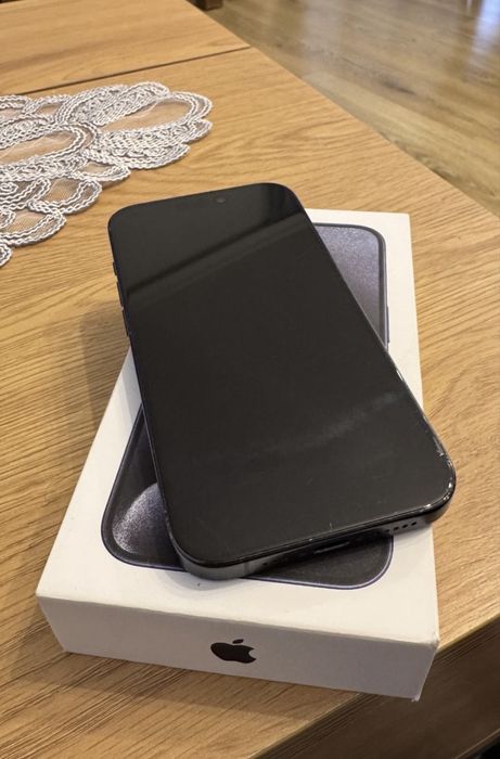 iPhone 15 pro 256gb 90% battery