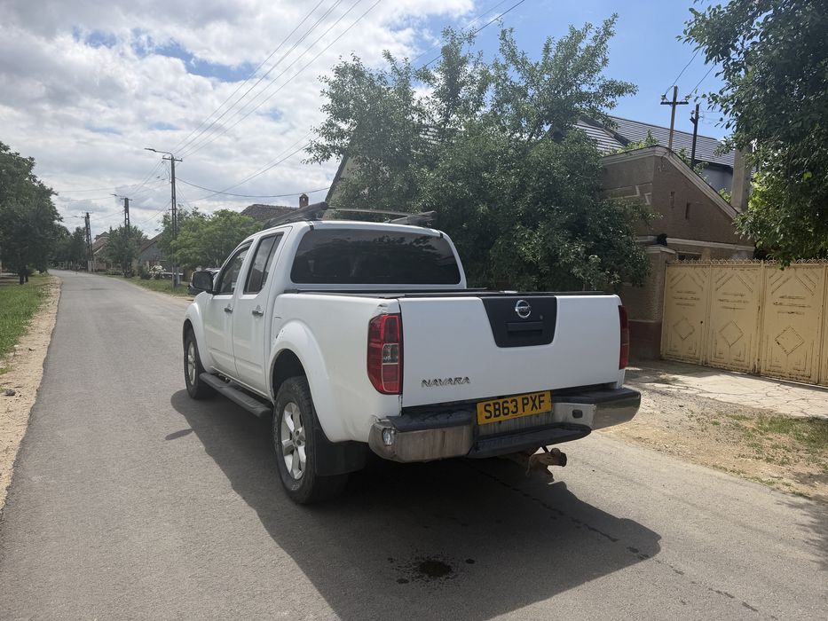nissan navara 2.5