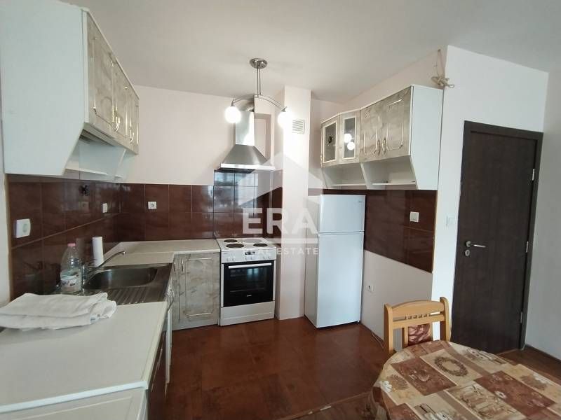 Дава се под наем Двустаен апартамент в Варна, Лятно кино Тракия - 65 кв.м за 332 € - Снимка #1