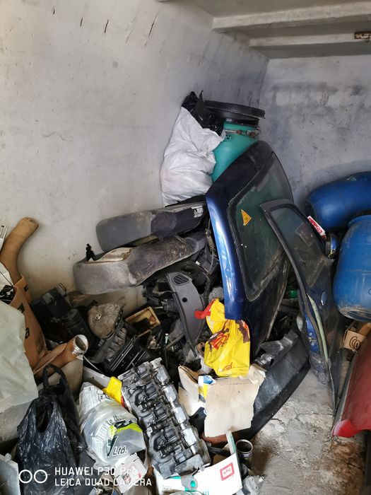 Гаражна разпродажба на части за бус Форд транзит