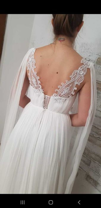 Rochie de mireasă din mătase, cu mâneci detaşabile