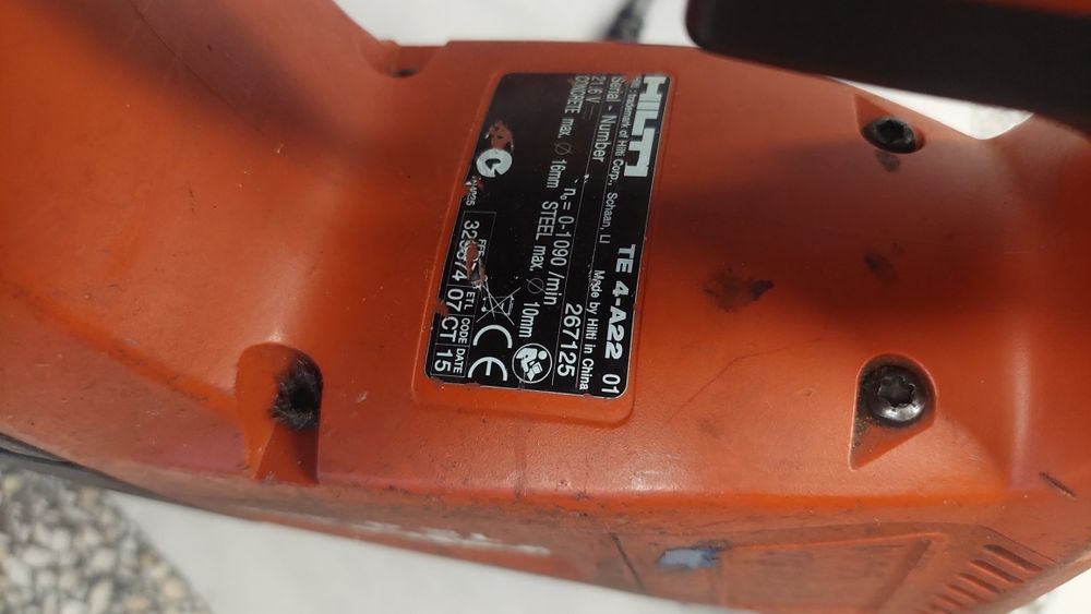 Бормашина Hilti TE 4-A22 + Зарядно