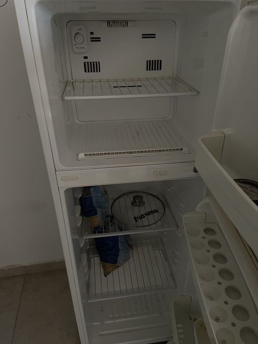Продаем бу холодилник